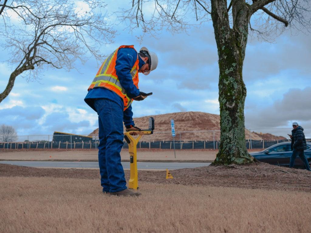 Leica DT100 Precision Locator